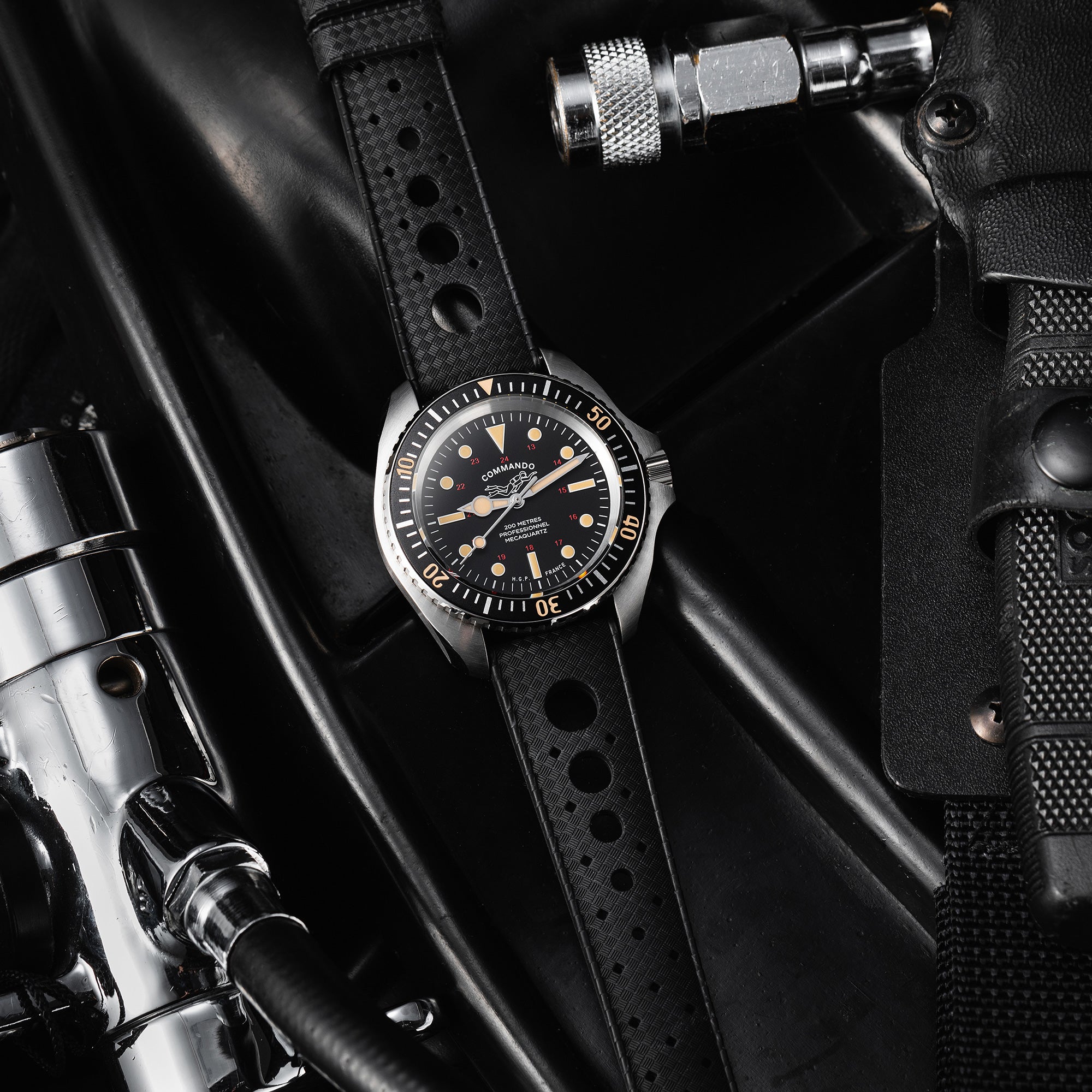 Diver 200M Mecaquartz Commando Diving Watch - Vintage